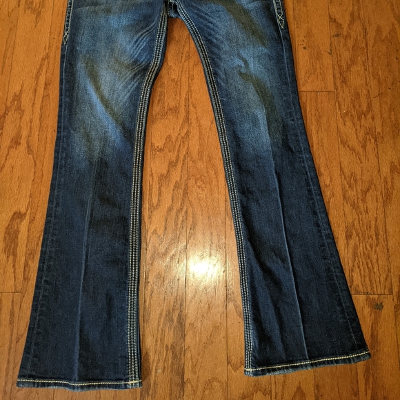 ROCK REVIVAL JEANS - Picture 3 of 6